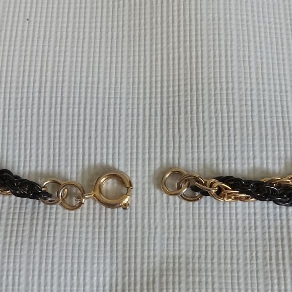 Black and Gold Tone Unisex Single Strand Twisted Metal Singapore Chain Necklace - Picture 9 of 9